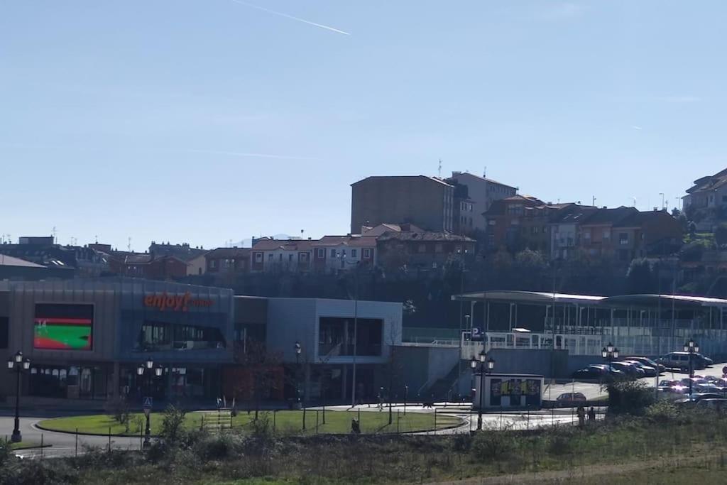 Ferienwohnung Atico Mirador Del Naranco, Parking Gratuito, Wifi, Zona Residencial Oviédo Exterior foto