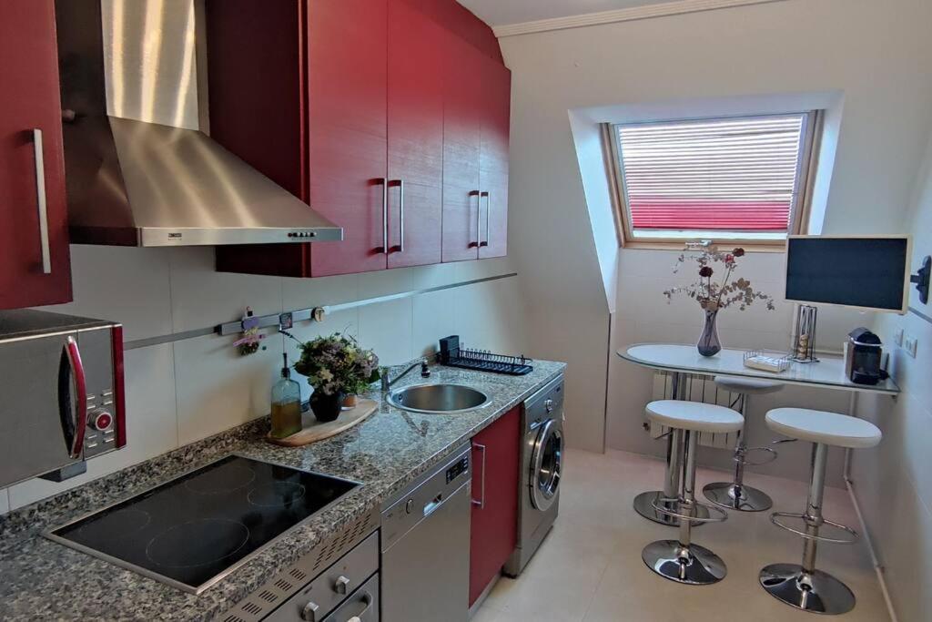 Ferienwohnung Atico Mirador Del Naranco, Parking Gratuito, Wifi, Zona Residencial Oviédo Exterior foto
